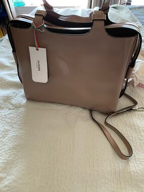 LIA NUMA Elegant Taupe Leather Tote — Smooth Everyday Shoulder Bag